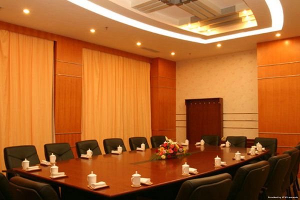 Xin Shi Dai Hotel (Yantai)